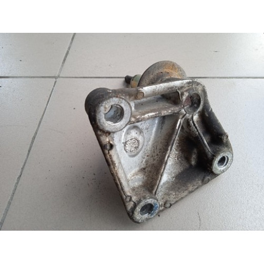 Кронштейн крепления КПП Fiat Scudo 2004-2006 1485396080